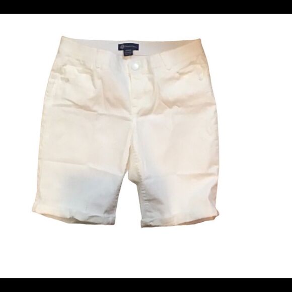 White shorts-walking length.   - Picture 1 of 3